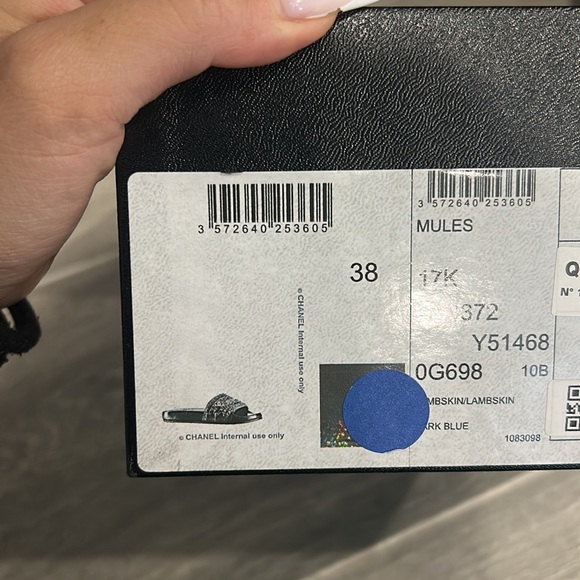 Chanel slides - Picture 7 of 7